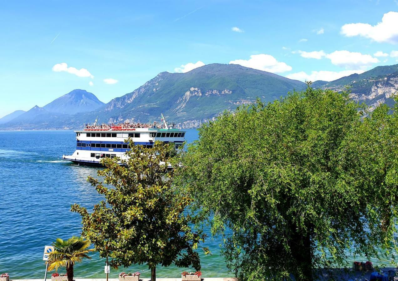 Assenza Lake Front Sweet Apartment Brenzone sul Garda Exterior photo